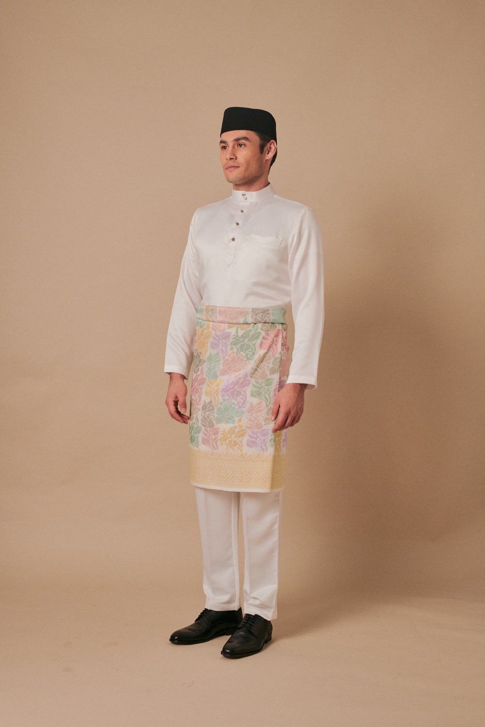Baju Melayu in Offwhite