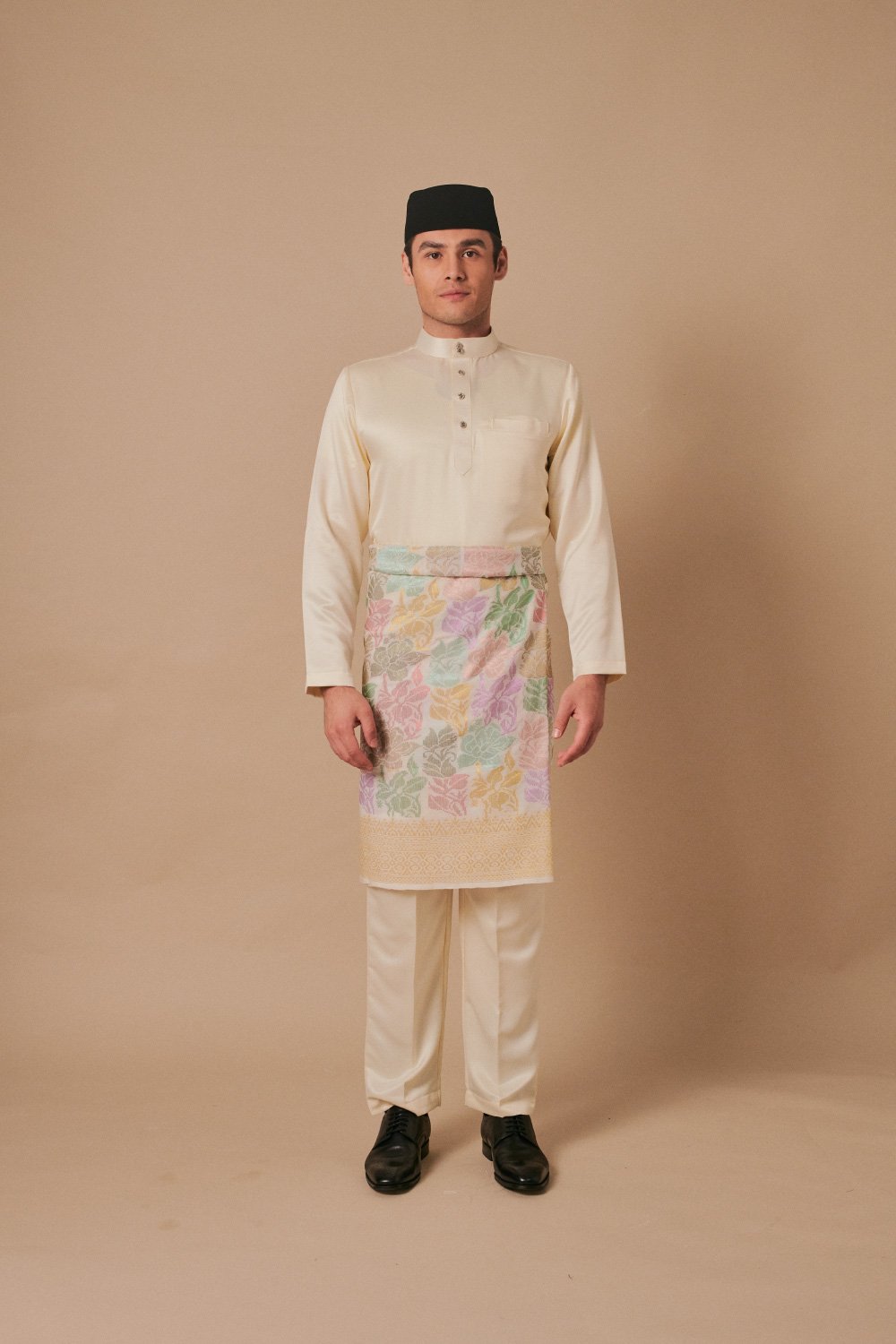 Baju Melayu in Cream