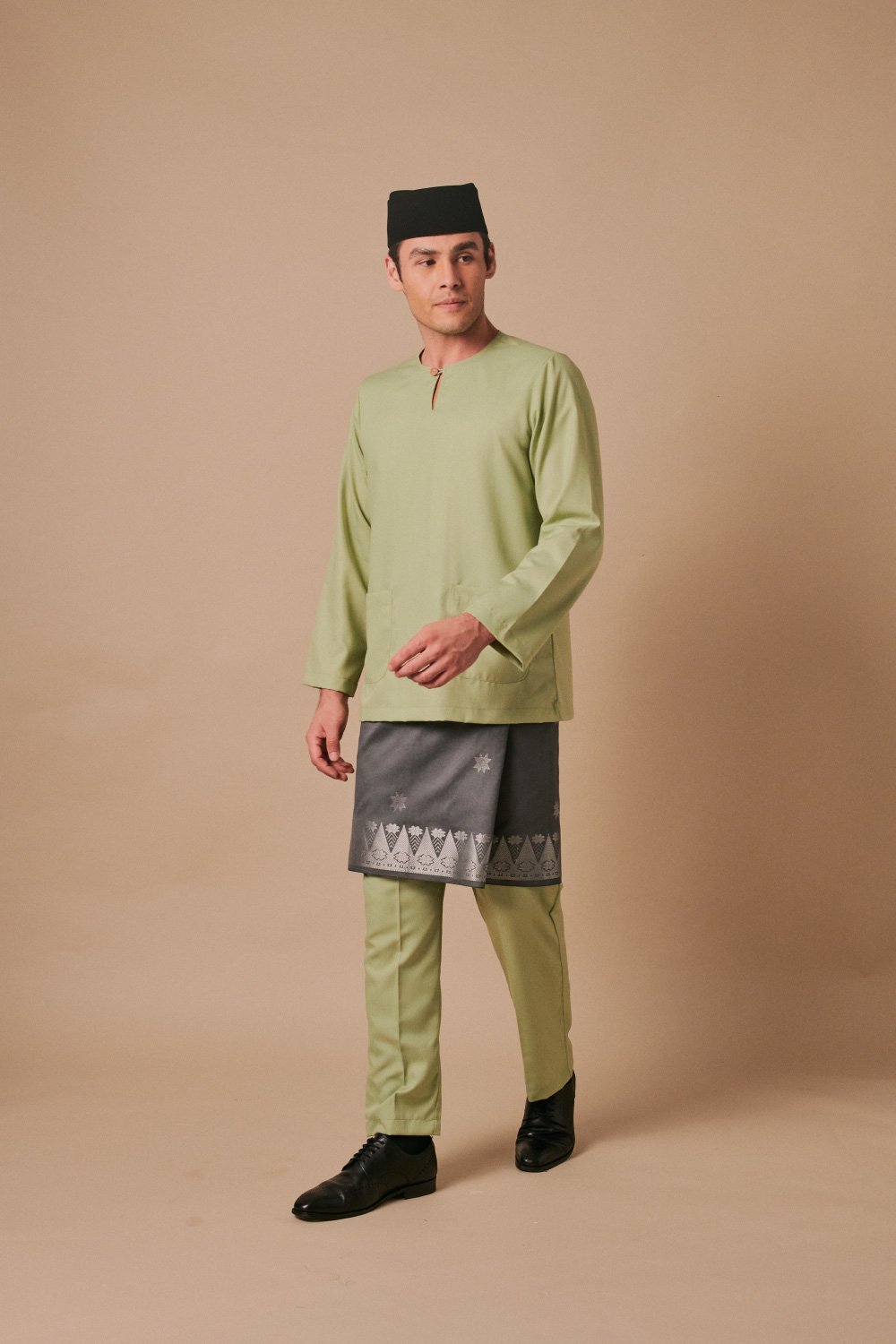 Baju Melayu Teluk Belanga in Sage Green